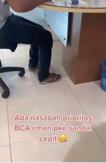 Insecure Melihat Nasabah Bersandal Jepit