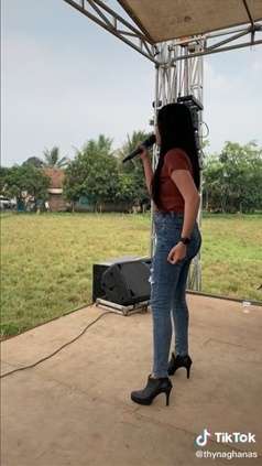 Konser Dangdut Tanpa Penonton