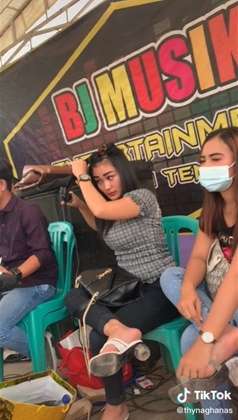 Terus Bernyanyi Meski Tak Ada Orang