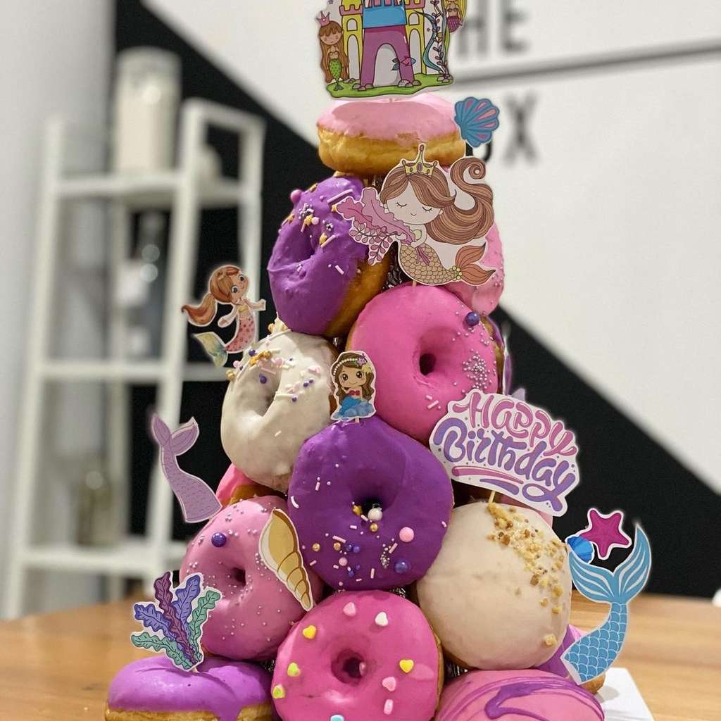 Cantik dan Kekinian, Manisnya Tower Cake Siap Bikin Momen Apapun Jadi Spesial