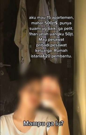 Wanita di tiktok Wanita di tiktok