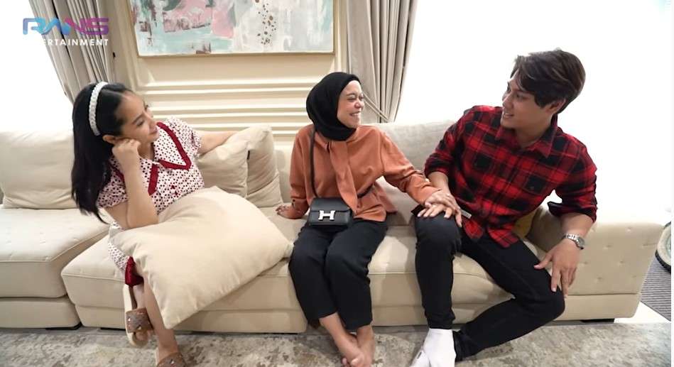 Nagita bersama Lesty dan Rizky Billar