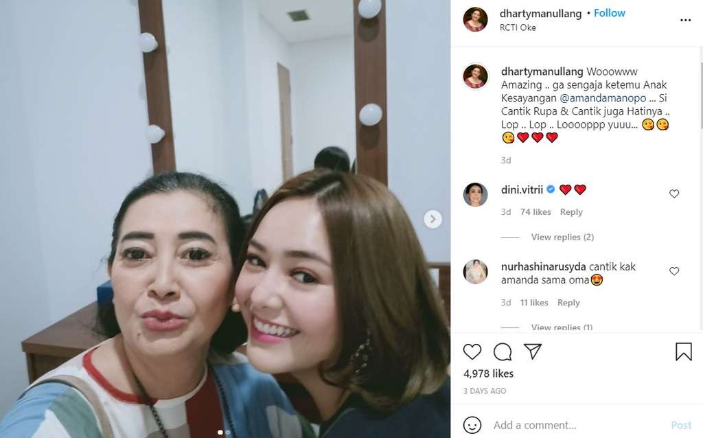 Amanda Manopo berikan Uang