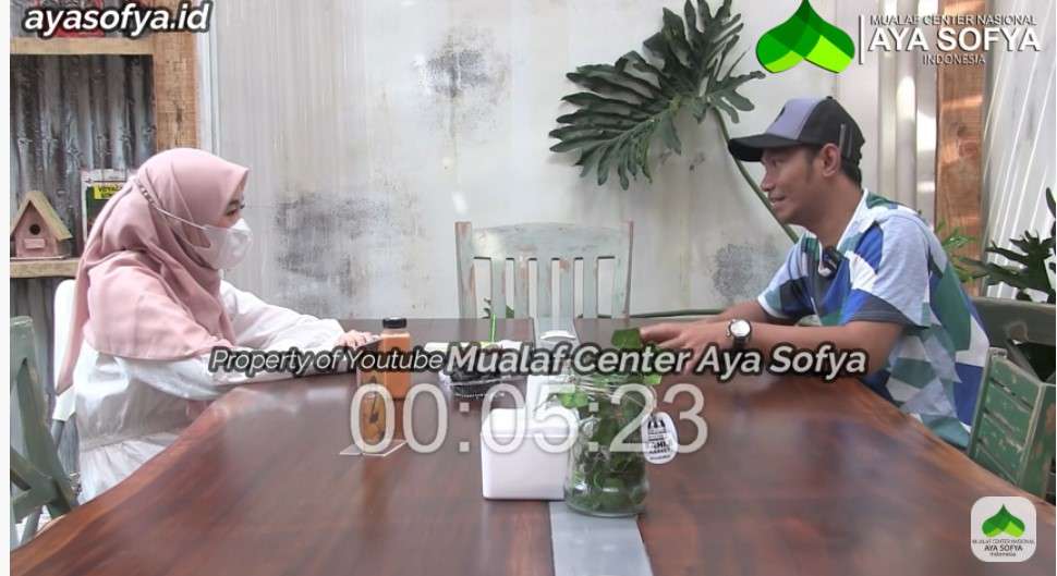 Larissa Chou Larissa Chou