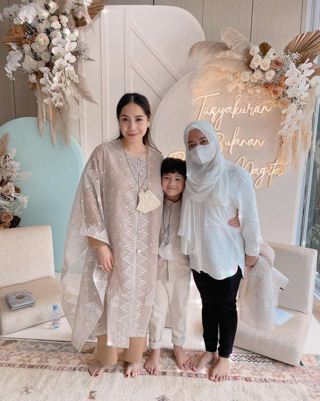 Nagita bersama Rafathar dan Lala