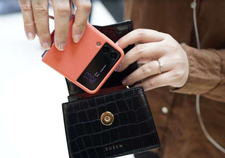 Samsung Galaxy Z Flip 3