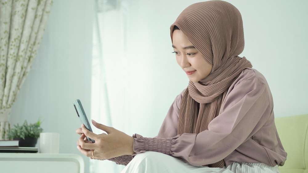 Menggunakan Aplikasi Telekonsultasi