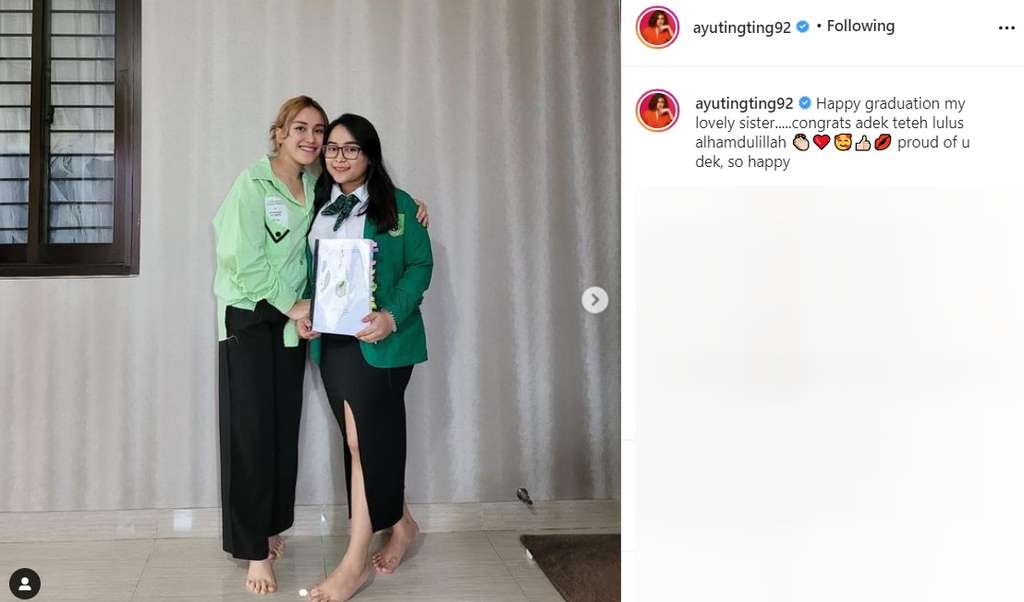 Ayu Ting Ting dan Syifa adiknya
