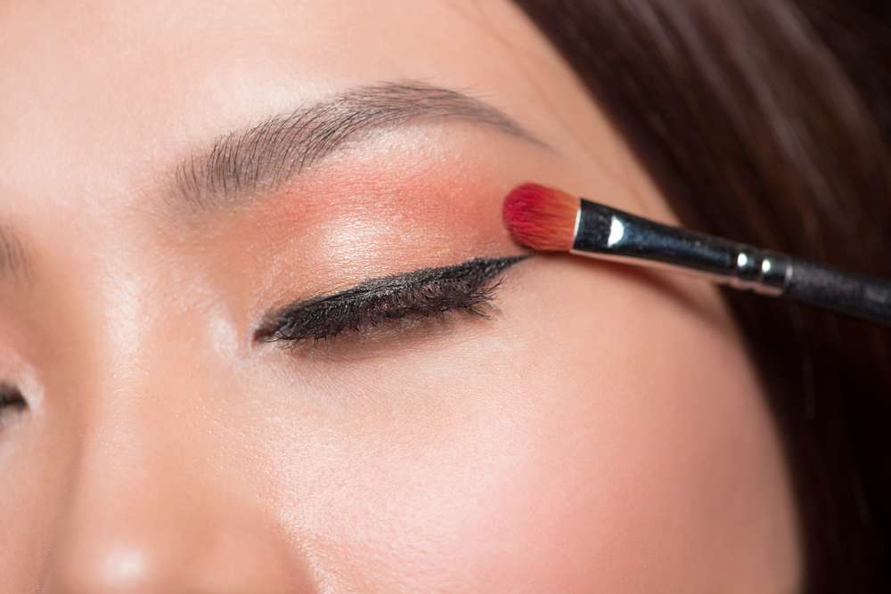 Bikin Penampilan Memesona, Intip 4 Rahasia Makeup ala Korea Bernuansa Pink Ini