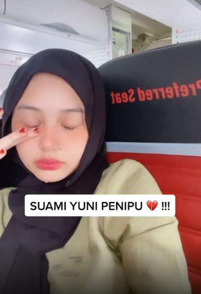 Heboh ibu muda lagi hamil tapi ngidamnya mobil Lamborghini.