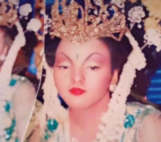 Tak boleh lihat cermin selama dirias dan acara, pengantin syok dengan dandanannya