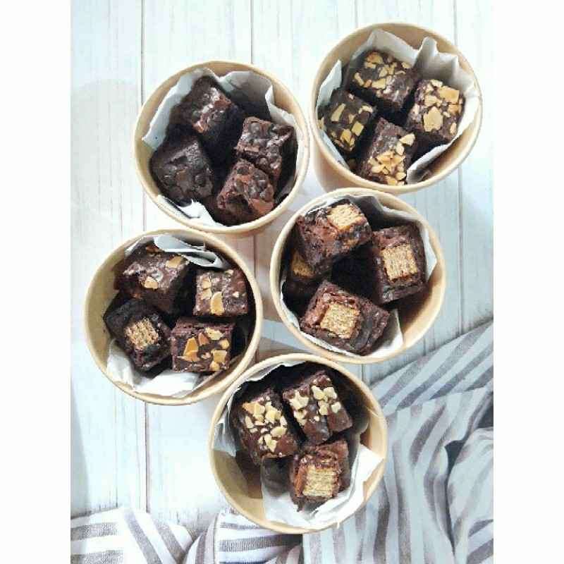 5 Pilihan Makanan yang Bisa Jadi Suvenir Pernikahan, Nggak Kalah Cantik Lho! 5 Pilihan Makanan yang Bisa Jadi Suvenir Pernikahan, Nggak Kalah Cantik Lho!