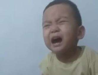 Bocah menangis
