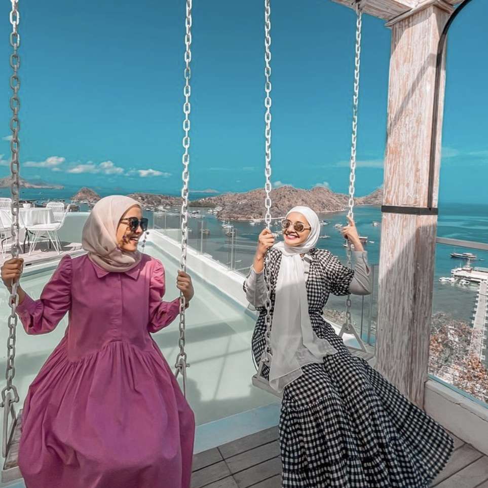 Baju Ungu