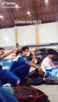 Suasana Kelas Murid STM