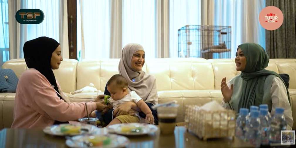 Aurel cerita alasan berhijab