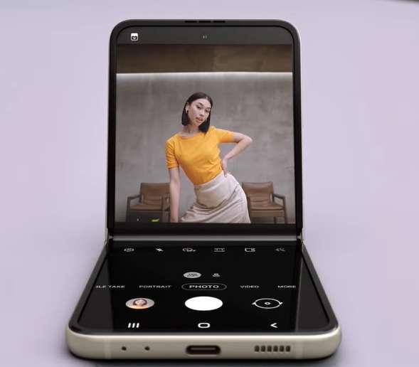 Samsung Galaxy Z Flip3 5G
