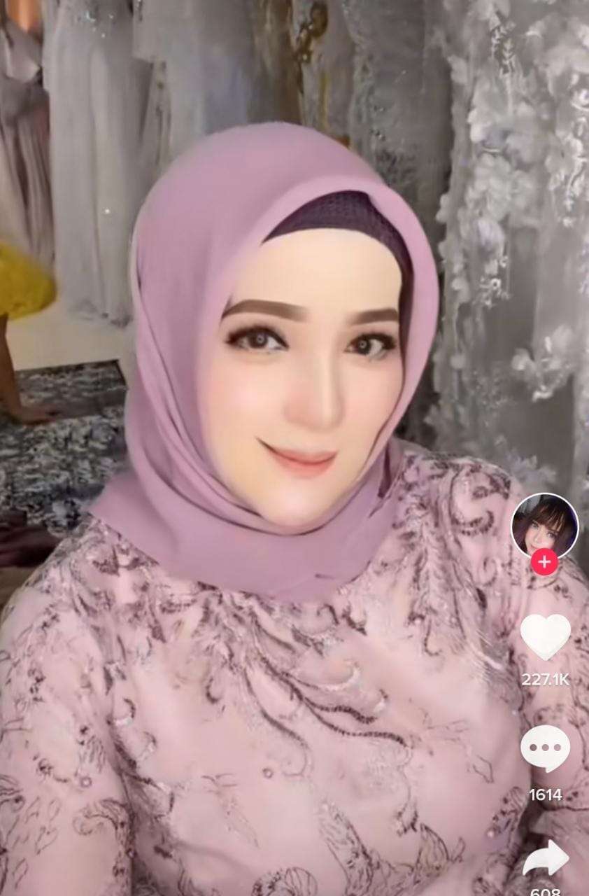 Transformasi Makeup Seperti Mahasiswa Baru