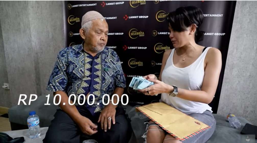 Nikita kasih uang Rp 10 juta ke Suhud