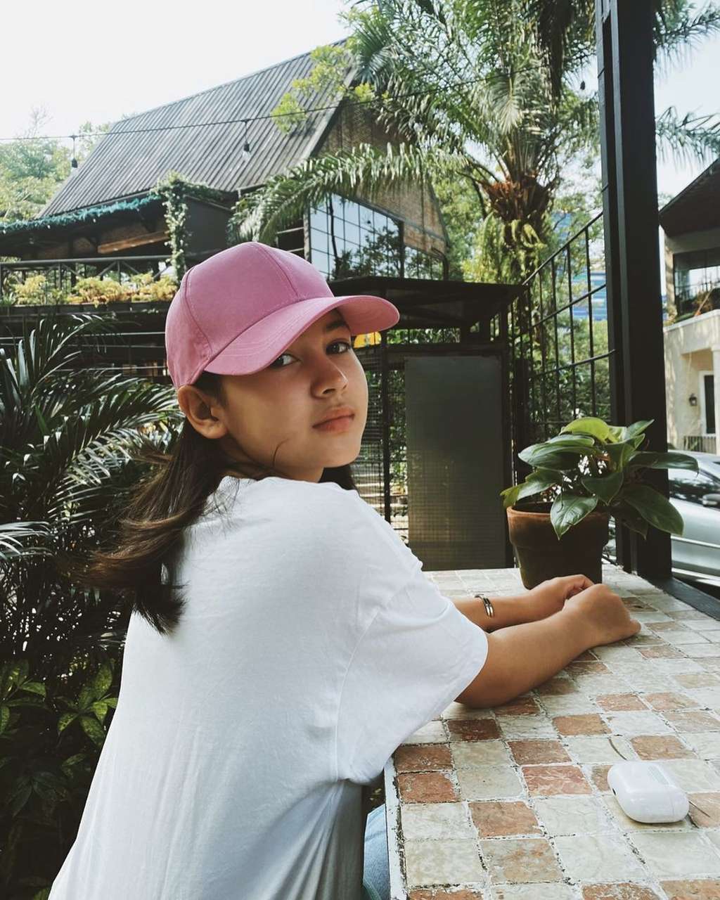 Sandrinna Michelle pemain Dari Jendela SMP