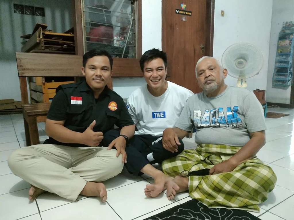 Pertemuan Suhud dan Baim Wong