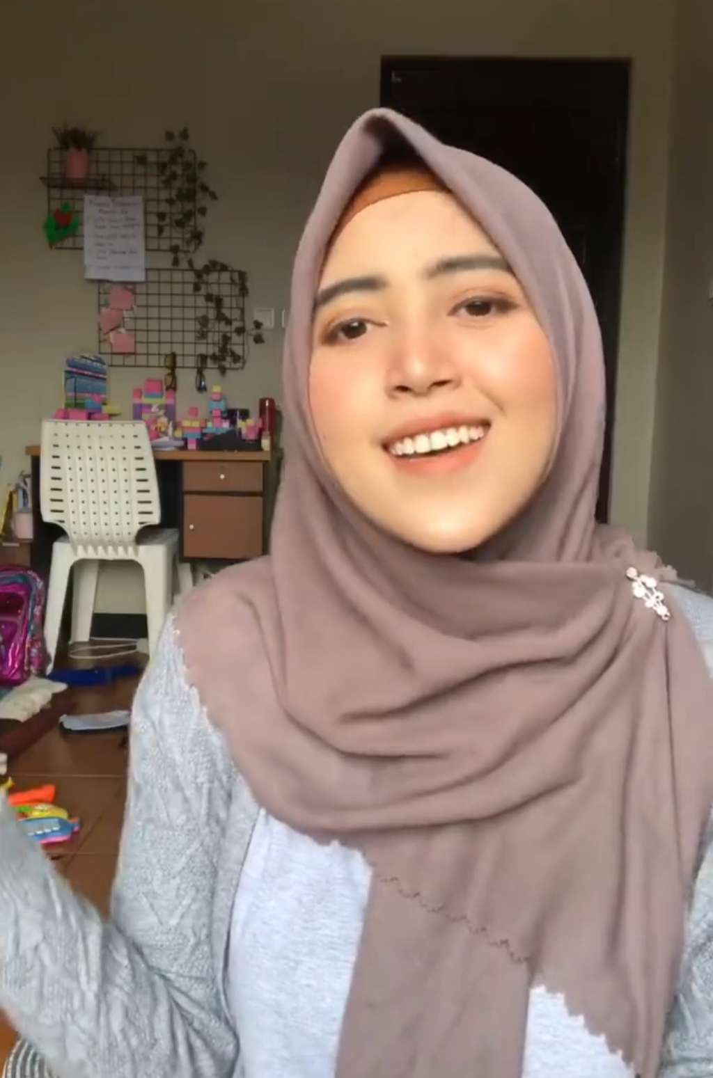 Kerudung tegak