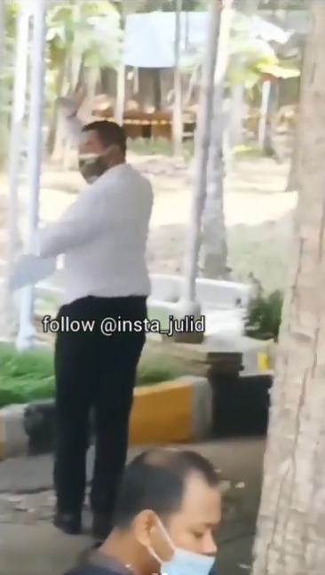 Suami Gunakan Sepatu Jebol Saat Tes CPNS