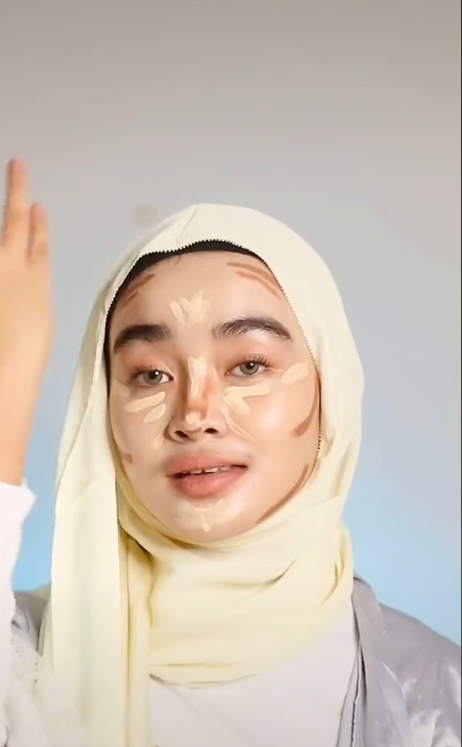 Merias Wajah Bertema Barbie