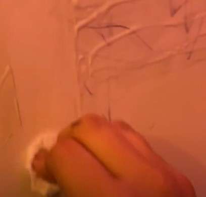 Membersihkan crayon Membersihkan crayon