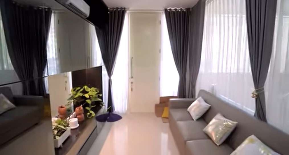 Ruang Tamu rumah Dodit