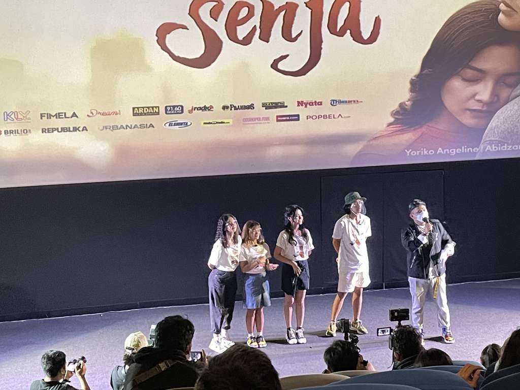 Jingga & Senja
