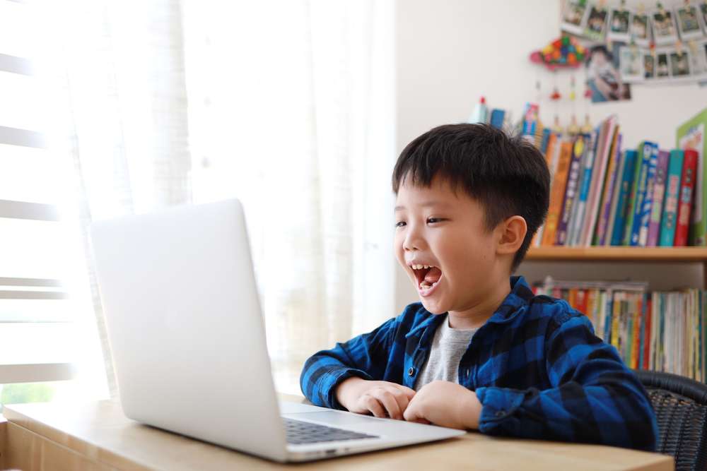 Tetap Harmonis Bersama Anak Meski di Rumah Aja, Simak Tipsnya di Webinar Ini Yuk