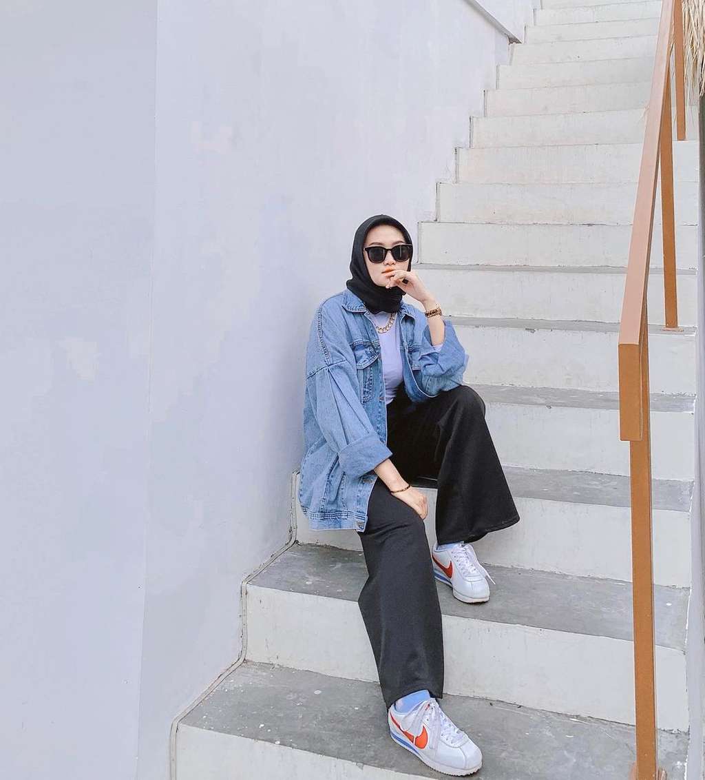 Fashion hijab denim