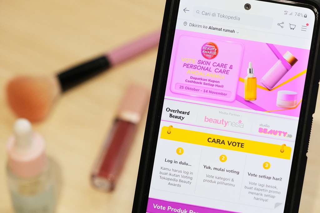 Produk Kecantikan Lokal Jadi Tren, Begini Tips Makeup Glowing
