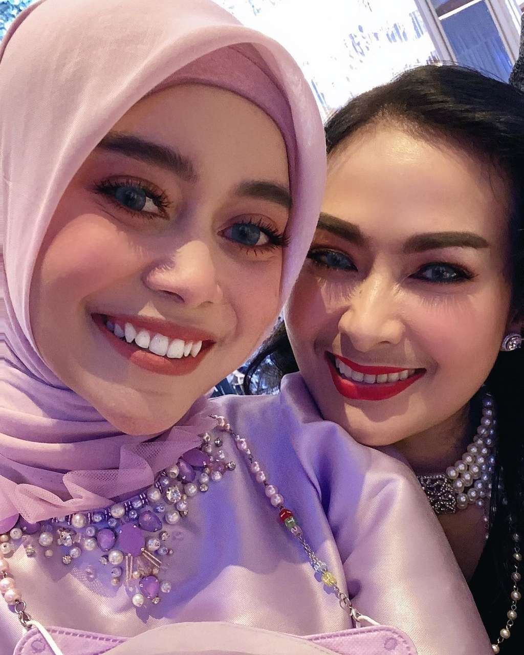 Iis Dahlia dan Lesti Kejora