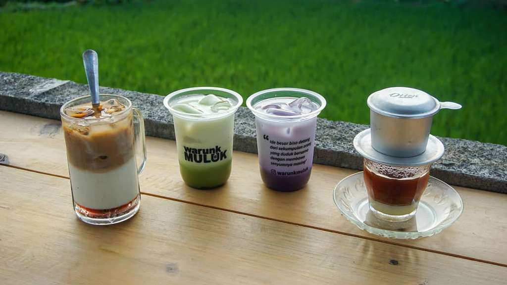 Makan Pakai Tangan Memang Paling Nikmat, Menu Sedapnya PO Saja di Warunk Muluk Makan Pakai Tangan Memang Paling Nikmat, Menu Sedapnya PO Saja di Warunk Muluk