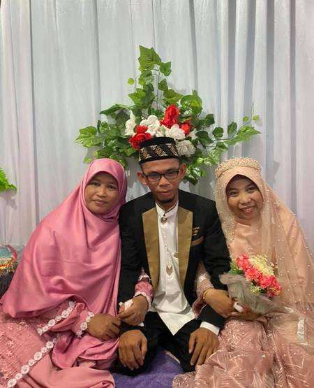 Viral istri pertama antar suami menikah lagi dengan istri kedua.