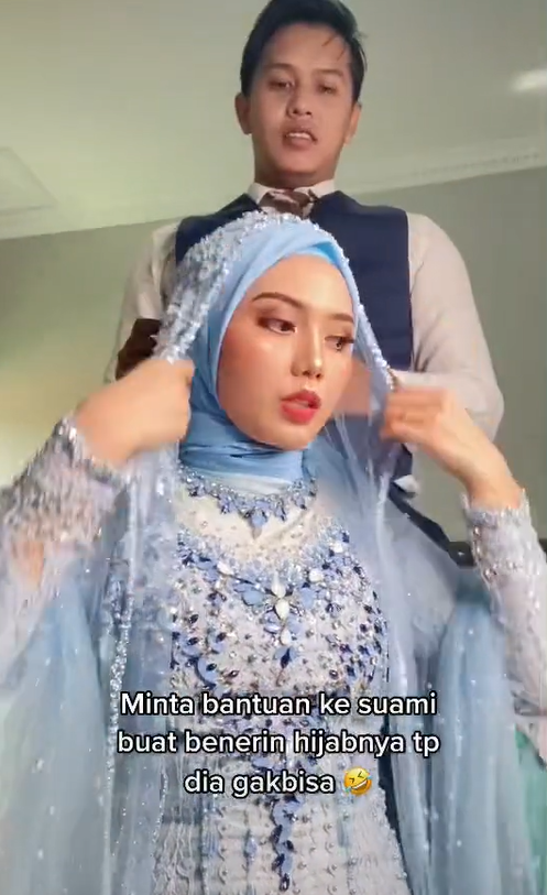 Merias Wajah Tanpa MUA Saat Resepsi Merias Wajah Tanpa MUA Saat Resepsi