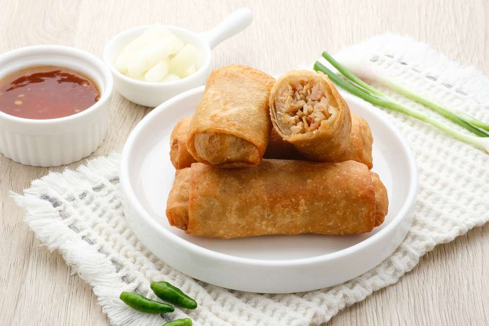 Mengulik Kuliner Legendaris Lumpia Semarang, Banyak Disukai Sampai Sekarang Mengulik Kuliner Legendaris Lumpia Semarang, Banyak Disukai Sampai Sekarang