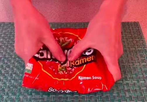 Pakai Trik Ini! Cara Bikin Ramen Ala Squid Game