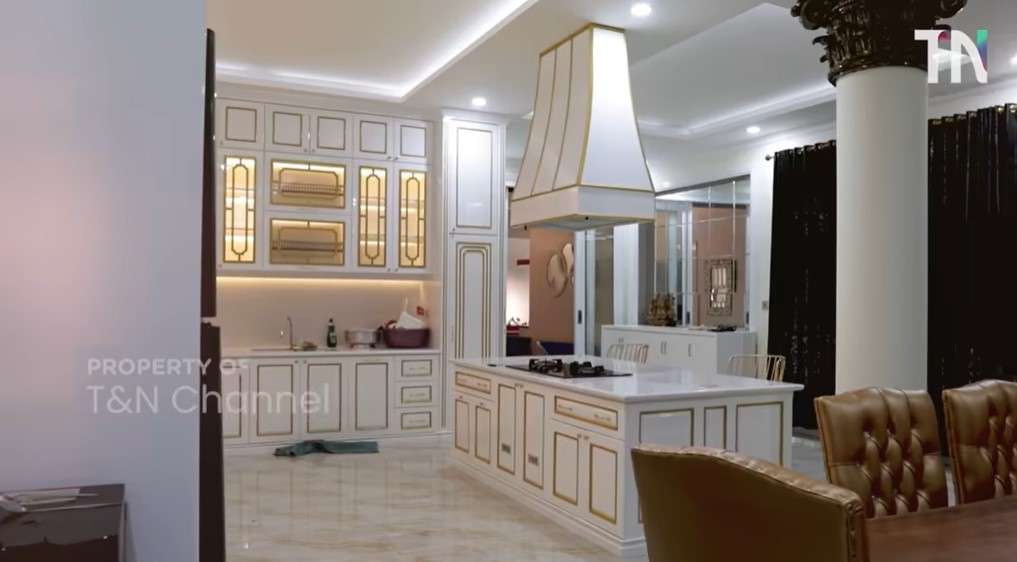 Dapur Sule dan Nathalie