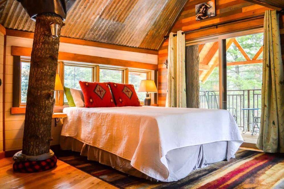 Meadowlark Treehouse