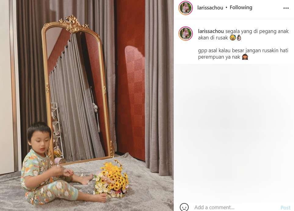 Yusuf rusak buket bunga milik Larissa Chou