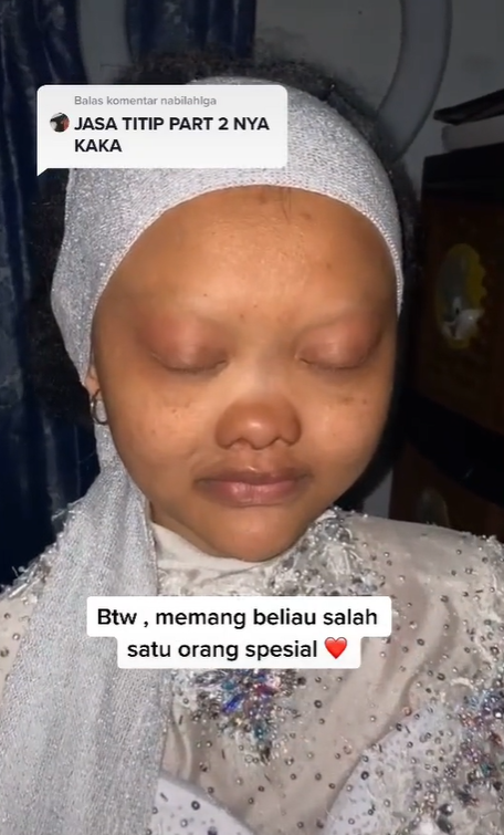 Pengantin dengan Alis Botak