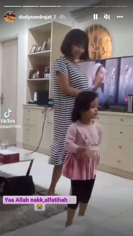 Unggahan Dody ayah Vanessa Angel