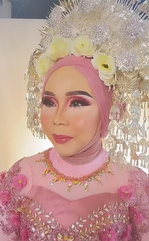 MUA Make Over Ibu Penjual Sayur