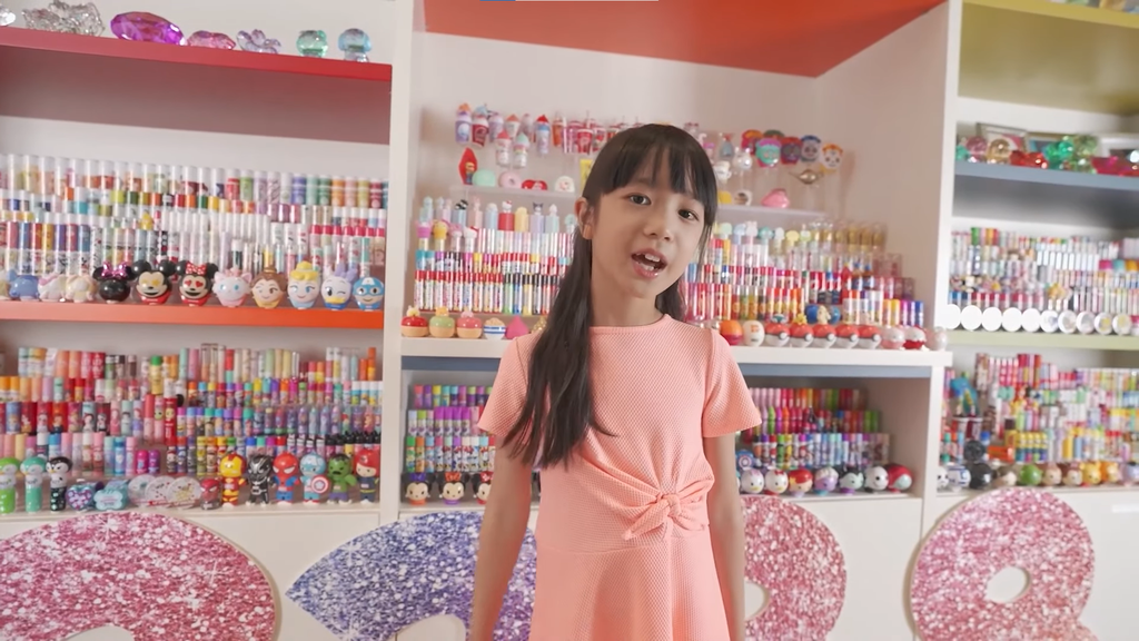 Anak Usia 6 Tahun Mengoleksi Lip Balm