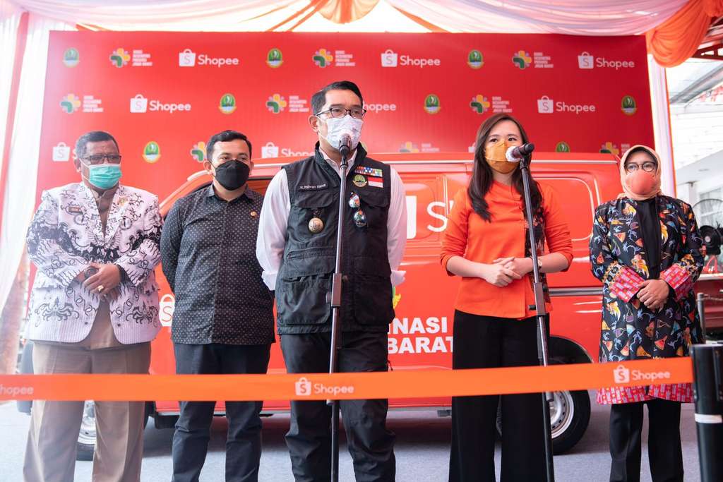 Shopee & Ridwan Kamil