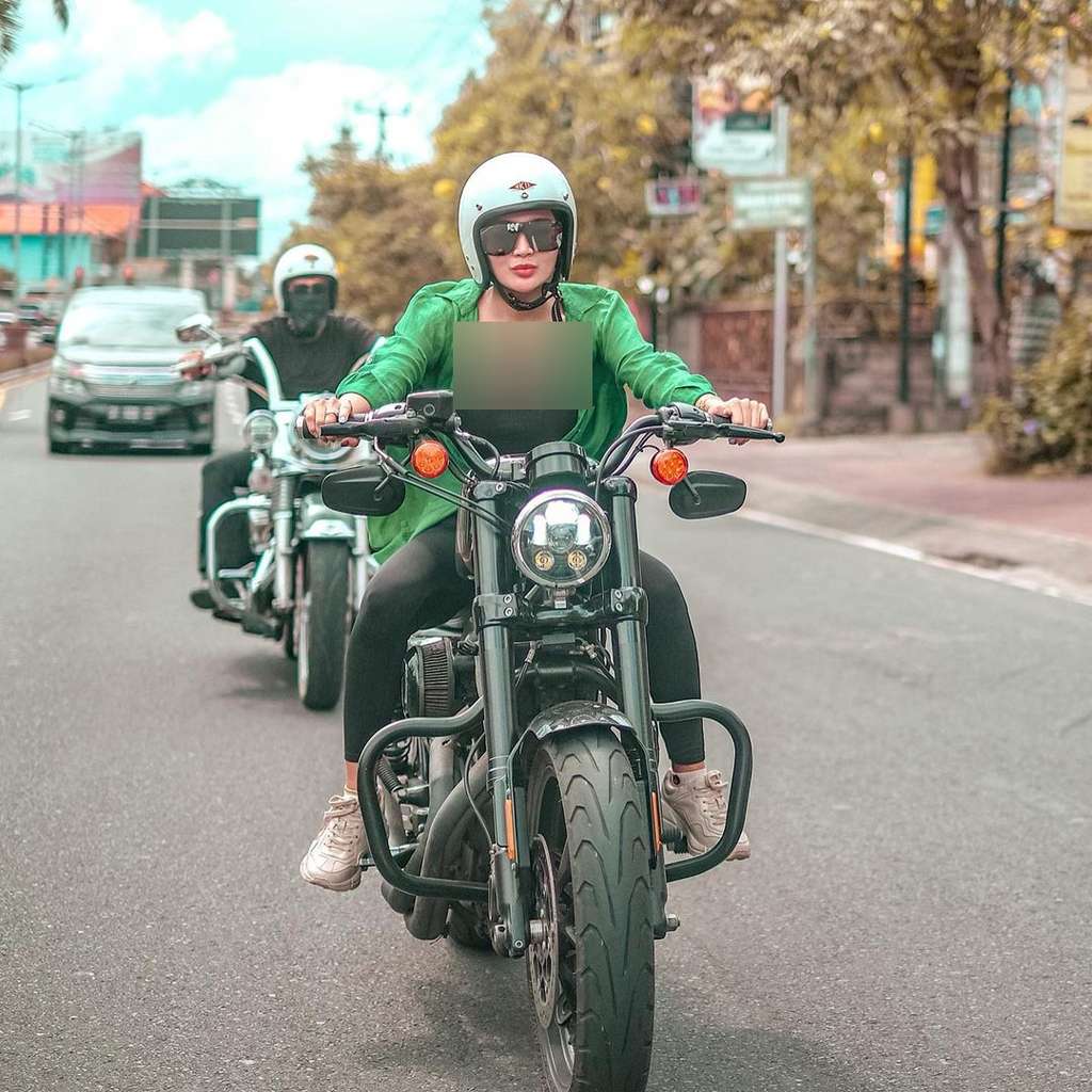 Penampilan Wika Salim