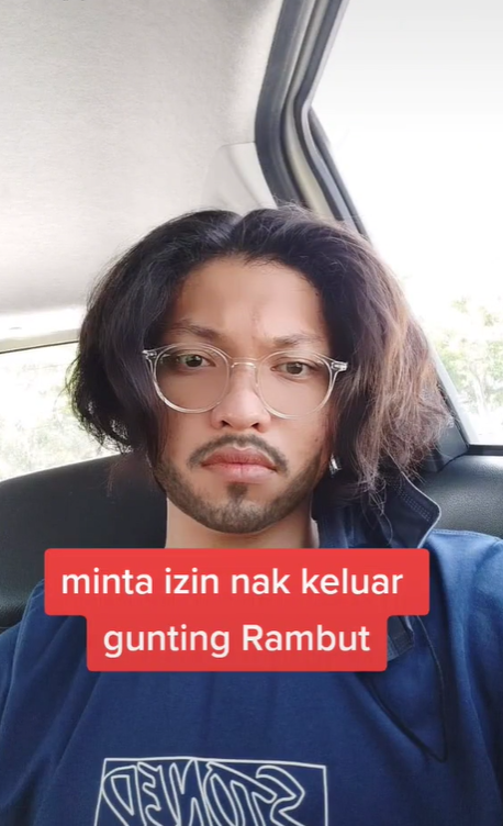 Anak Laki-laki Potong Rambut